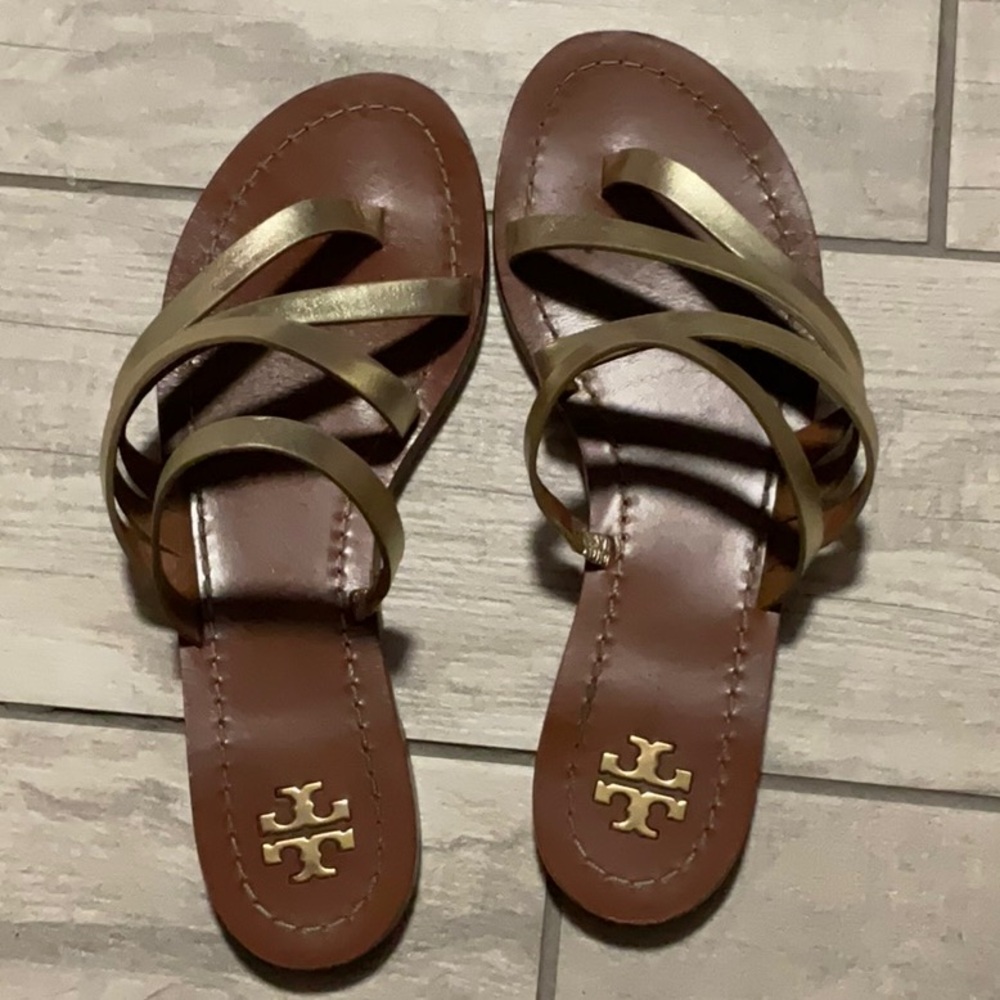 Tory Burch Patos Leather Sandals 7 gold flats‎